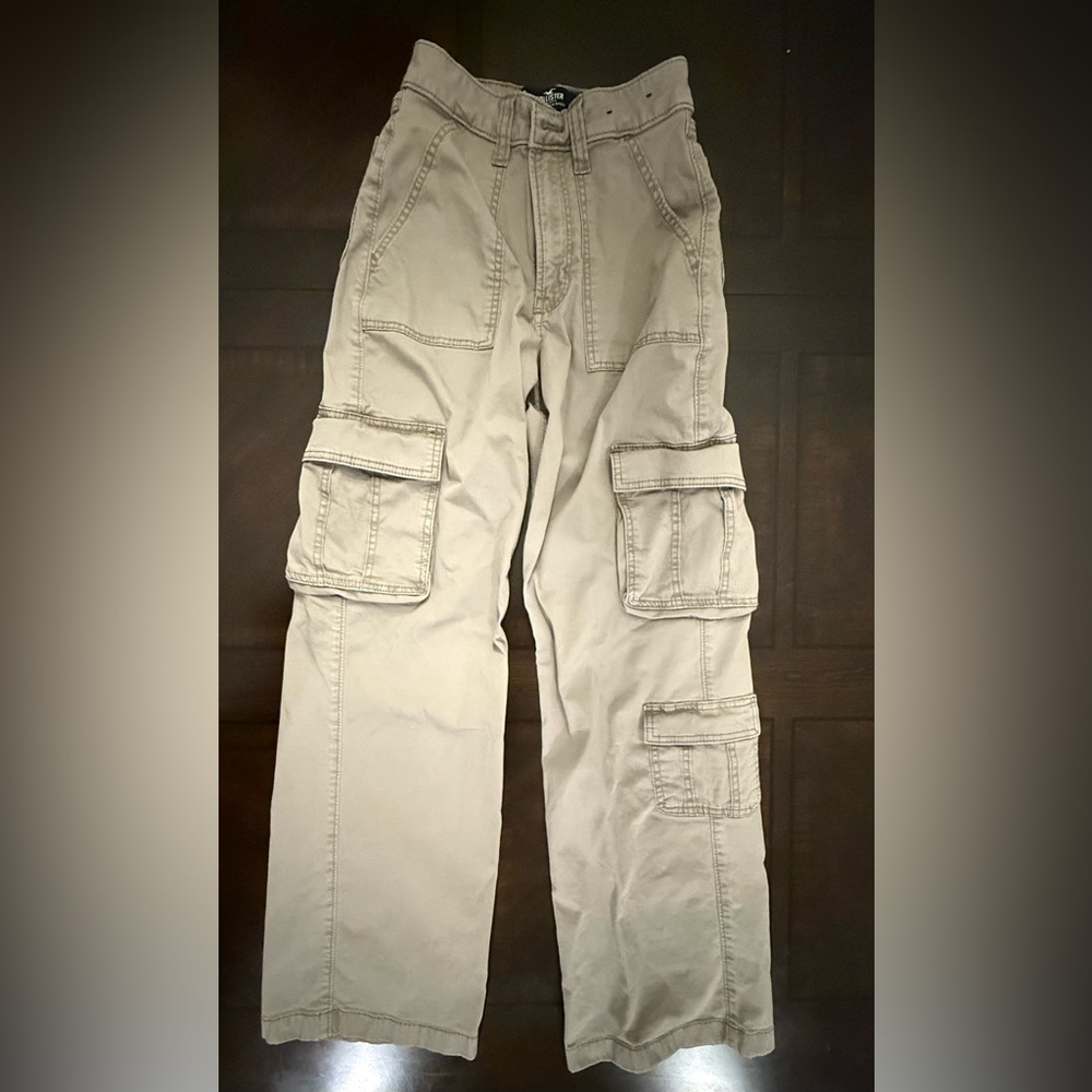 Hollister Women's Cargo Pants - Beige